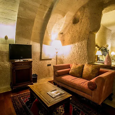 Cappadocia Cave & Hotell 3*