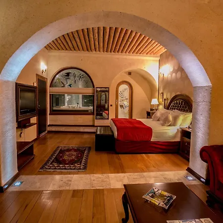 מלון Cappadocia Cave & 3*