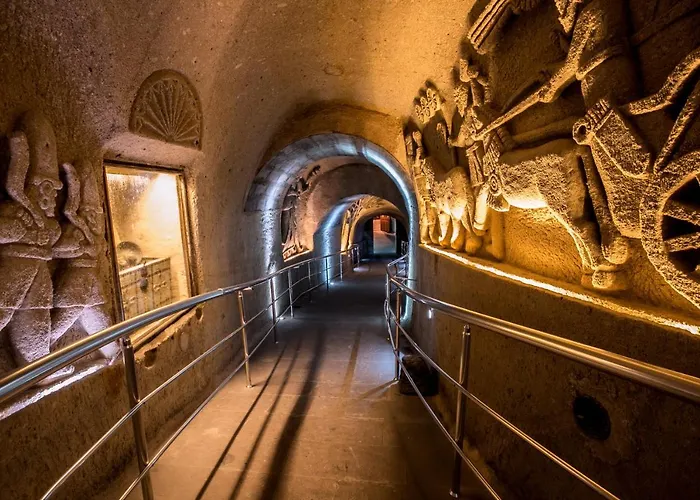 Cappadocia Cave & Учисар
