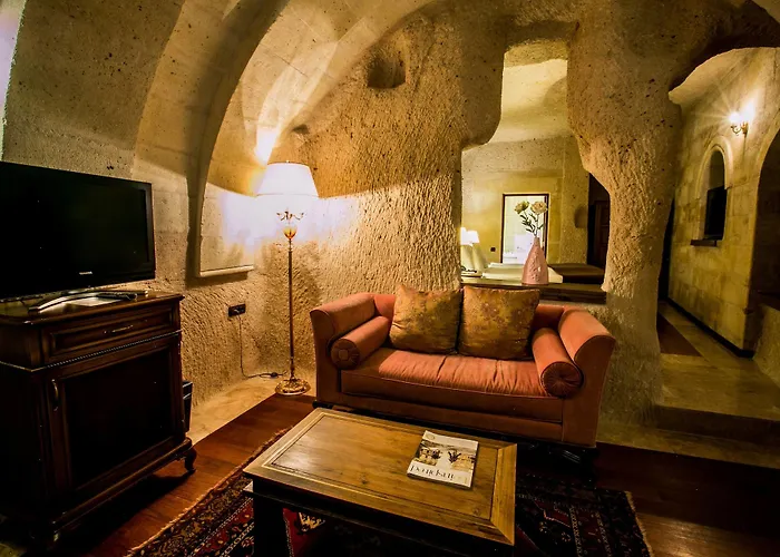 Отель Cappadocia Cave & 3*