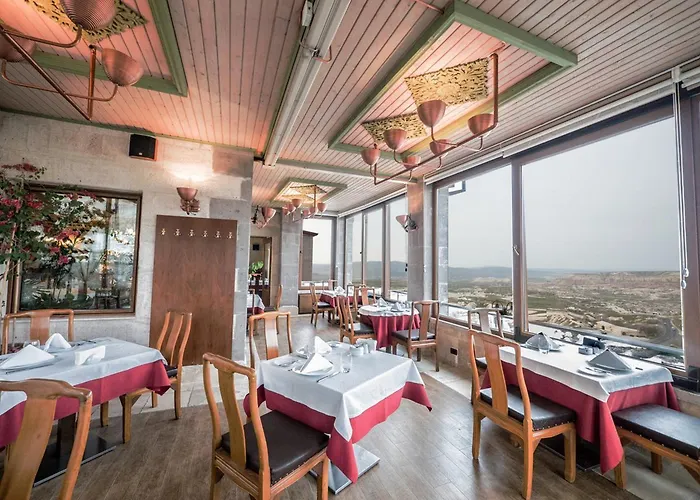 Cappadocia Cave & Отель Учисар