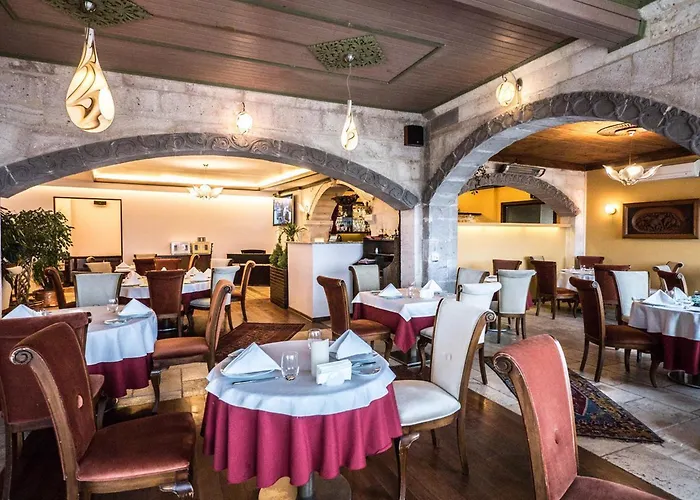 Cappadocia Cave & 3* Учисар